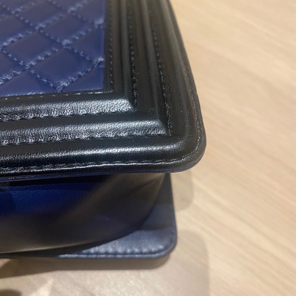 Aunthentic Chanel Boy Bag - Picture 5 of 9